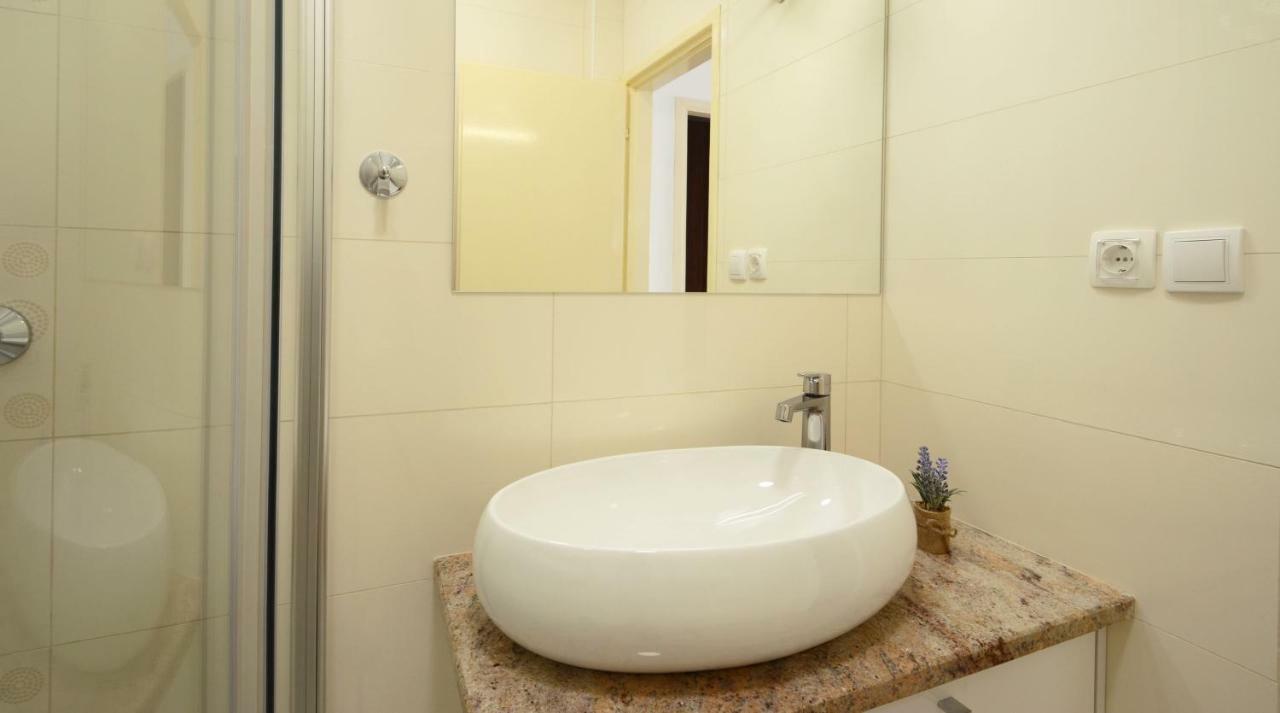 Apartment Jakov Grscica Прізба Екстер'єр фото